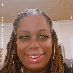 Meet your Posher, Candace